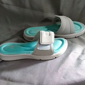 athletic works women's memory foam slide sandal